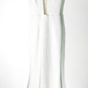 Maxi dress, beautiful, pearl color.